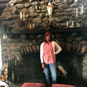Meet your Posher, Linda